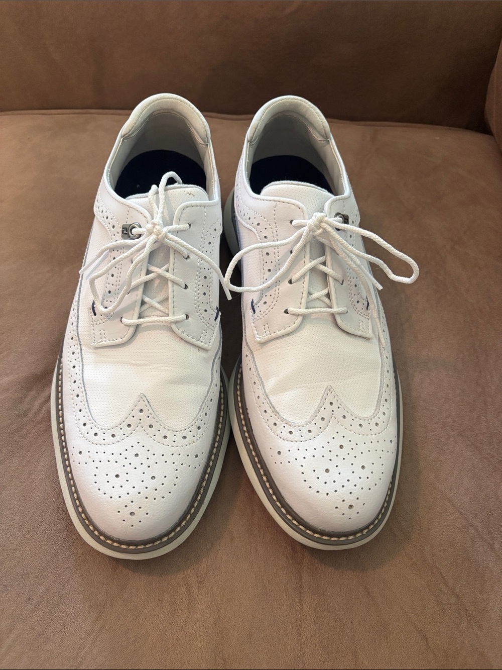 Foot boy traditions - size 10 men’s - worn twice